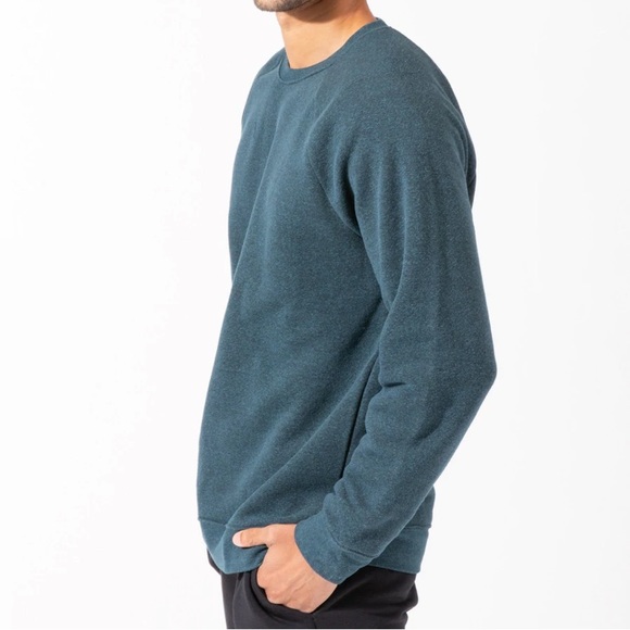 NWT Dark Green Long Sleeve Raglan Sweatshirt - Picture 2 of 5